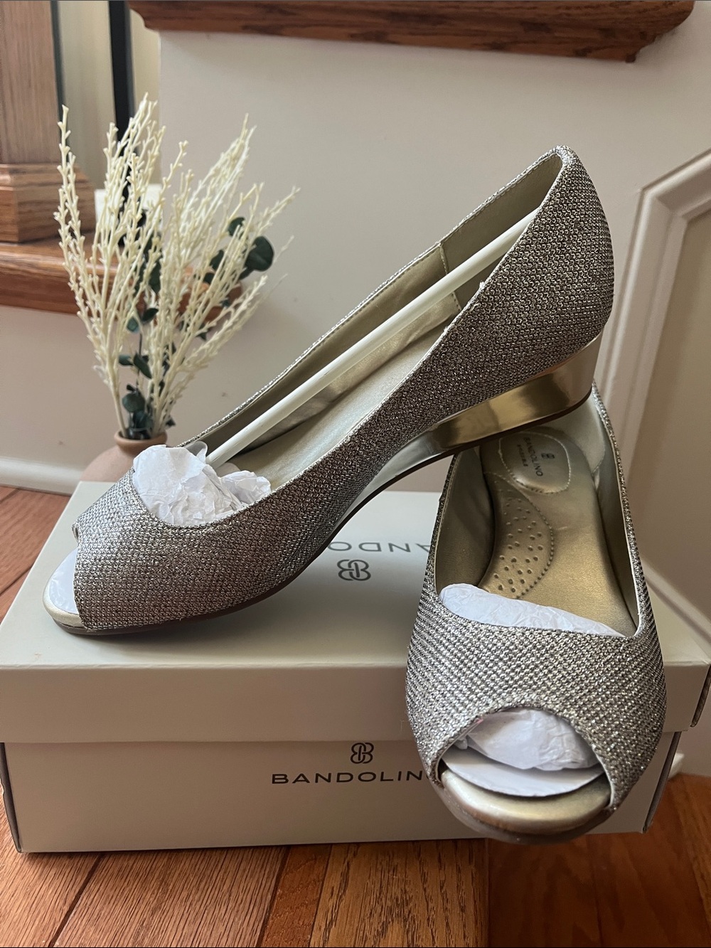 NEW BANDOLINO  Metallic Wedges 8.5M